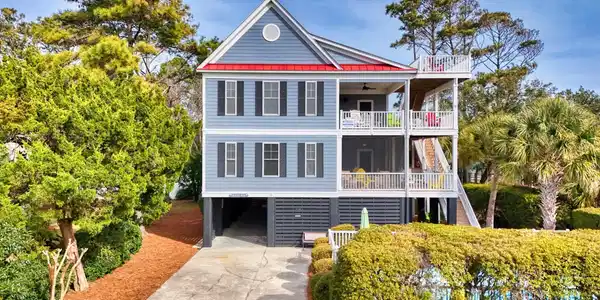 69 Belvedere Ln.