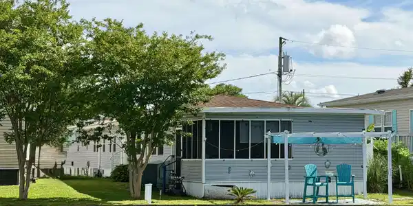 258 Flamingo Dr.