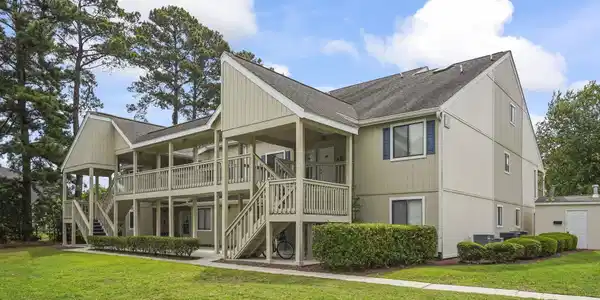 1920 Bent Grass Dr.