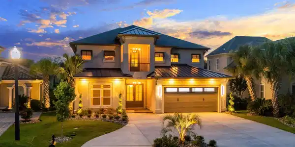 1015 Bluffview Dr.