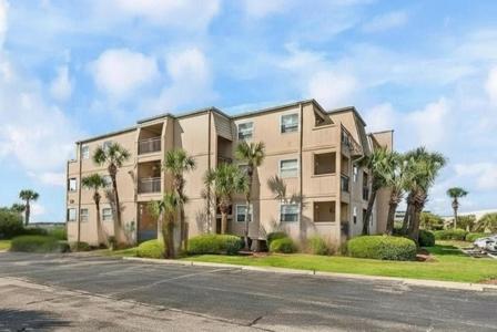 1582 S Waccamaw Dr.