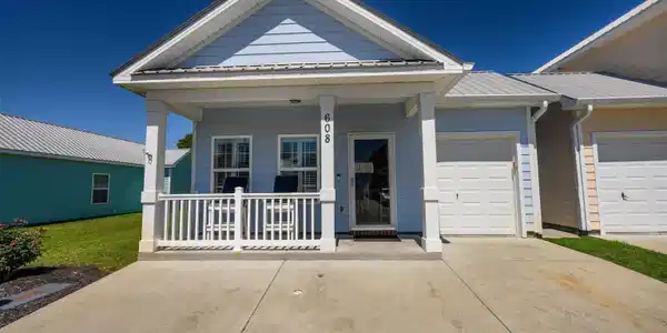 608 Surfsong Way