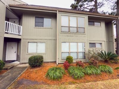 2000 Greens Blvd.