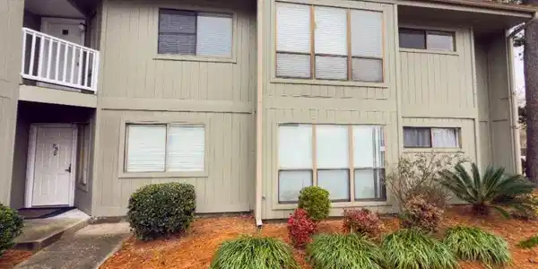 2000 Greens Blvd.