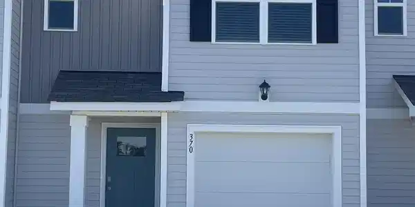 370 Bayou Loop