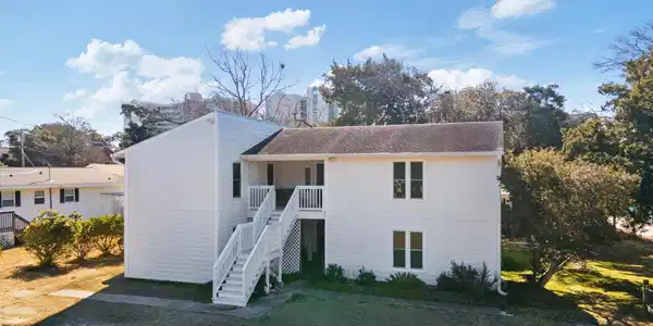 2005 Havens Dr.