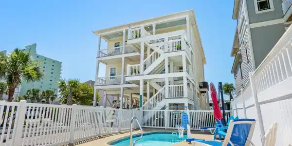 5207 Ocean Blvd. N
