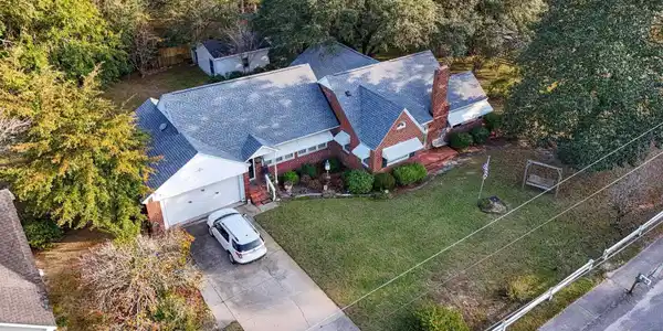 1817 South Island Rd.