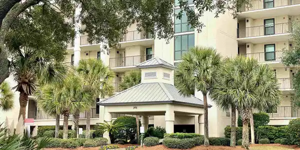 371 South Dunes Dr.