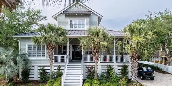70 Beachwalker Ct.