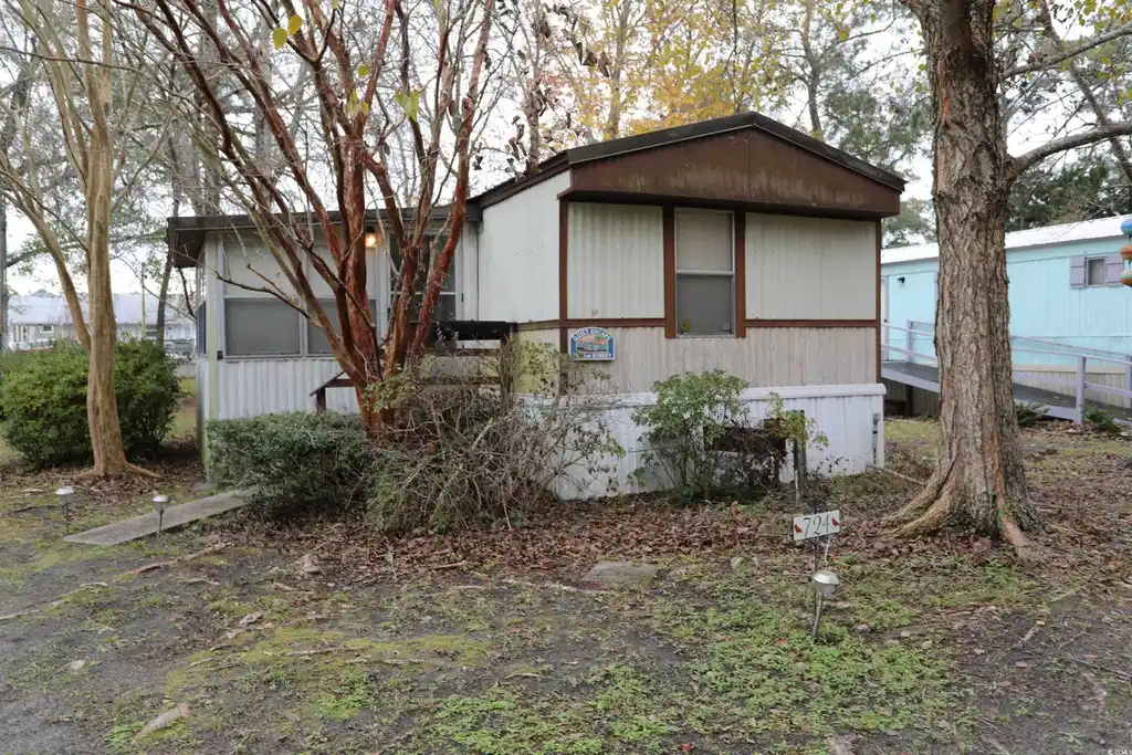 Image 1: View of side of home Image 1: View of side of home