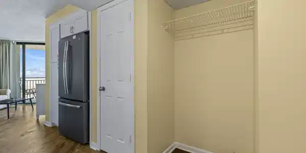 Image 4 Image 4