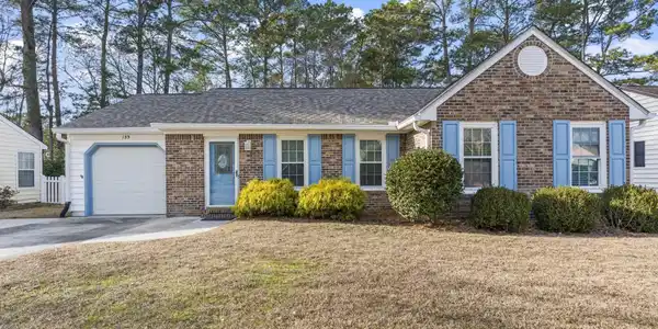 133 Woodlake Dr.