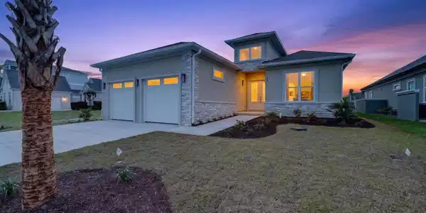 986 Shipmaster Ave.