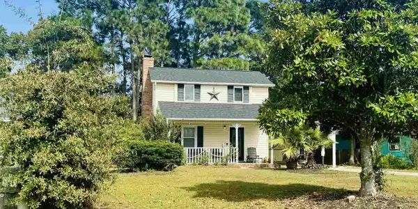 1960 Lake View Circle