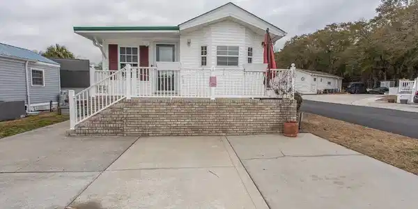 5400 Little River Neck Rd.