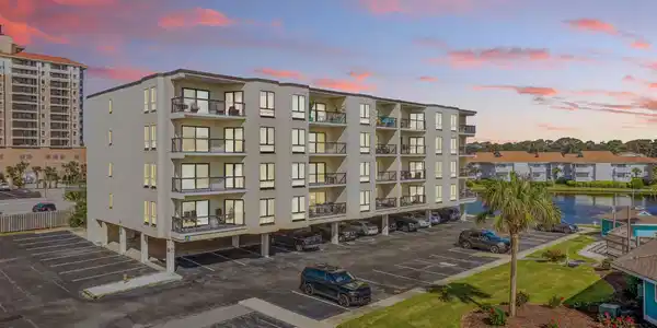 1915 N Ocean Blvd. N