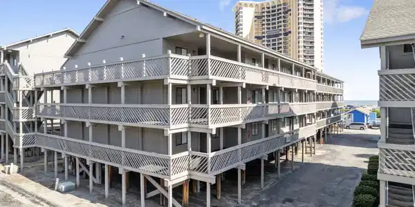 9621 Shore Dr.