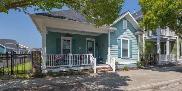 811 Johnson Ave.