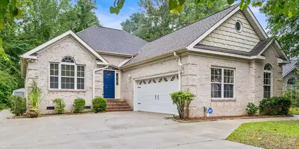 1005 Handy St.