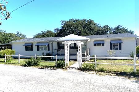359 Lagoon Circle