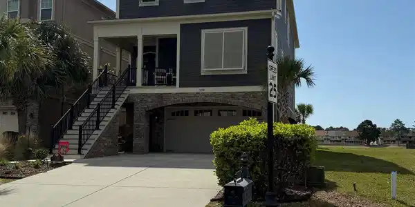332 West Palms Dr.
