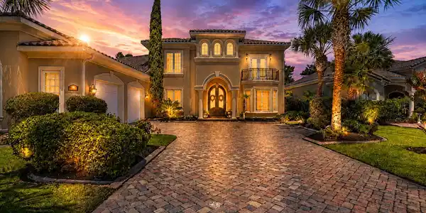 8953 Bella Verde Ct.