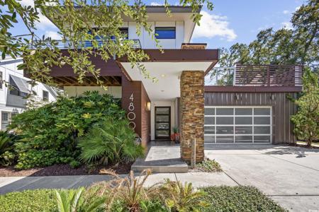 4800 Camellia Dr.