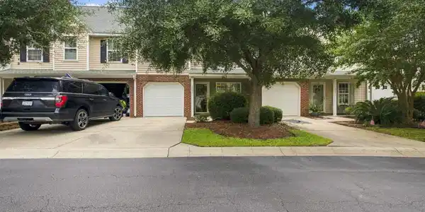 1061 Williston Loop