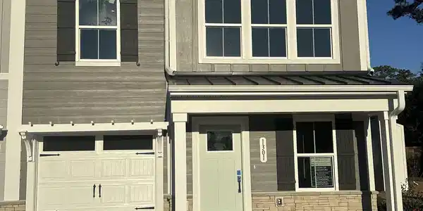 1301 Pleasant View Dr