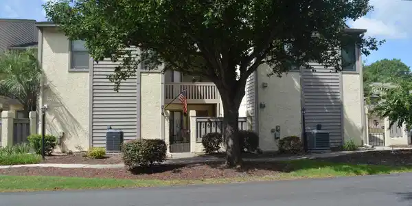 611 13th Ave. S