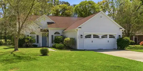 1507 Medinah Ln.