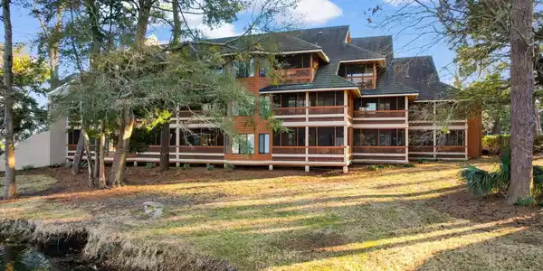 180 Rothbury Circle
