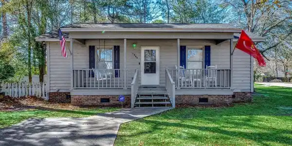 1500 Docksider Ct.