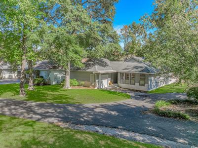 810 Heather Ln.