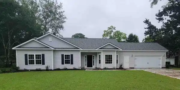 600 Morrison St.