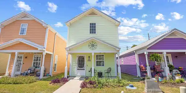 221 Addison Cottage Way