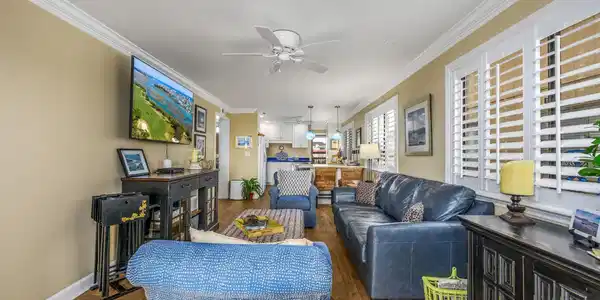 Image 4 Image 4