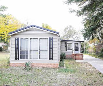 4514 Curlew St.