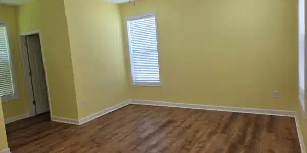 Image 4 Image 4