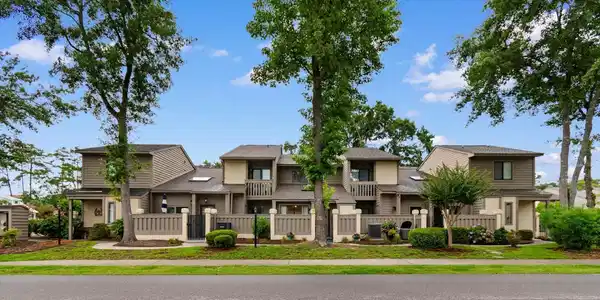 620 15th Ave. S