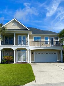 855 Waterton Ave.