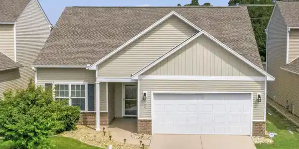 5104 Weatherwood Dr.