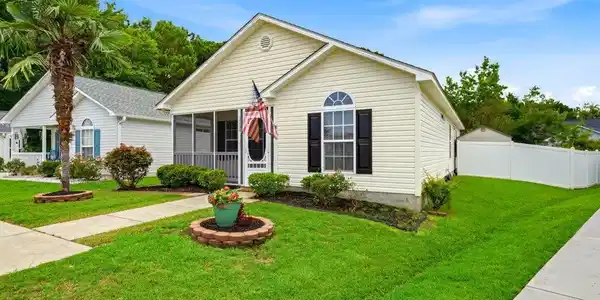 3036 Sabal Ct.