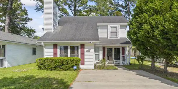 1660 Stuart Square Circle