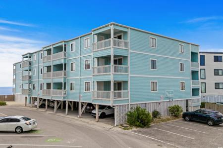824 N Waccamaw Dr.