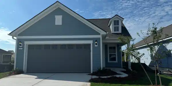 1277 Lady Bird Way