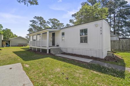 313 Cara Mia Ct