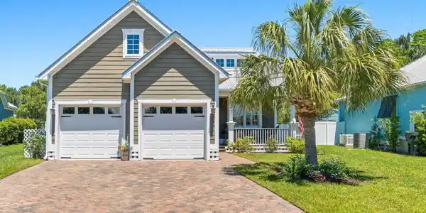 220 Waties Dr.