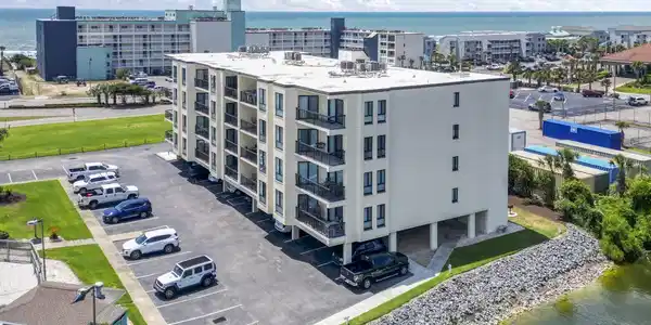 1915 N Ocean Blvd.